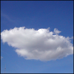 Lonely Cloud by Kate Haskell https://www.flickr.com/photos/fuzzcat/32487111/ CC BY 2.0 [https://creativecommons.org/licenses/by/2.0/] (cropped)
